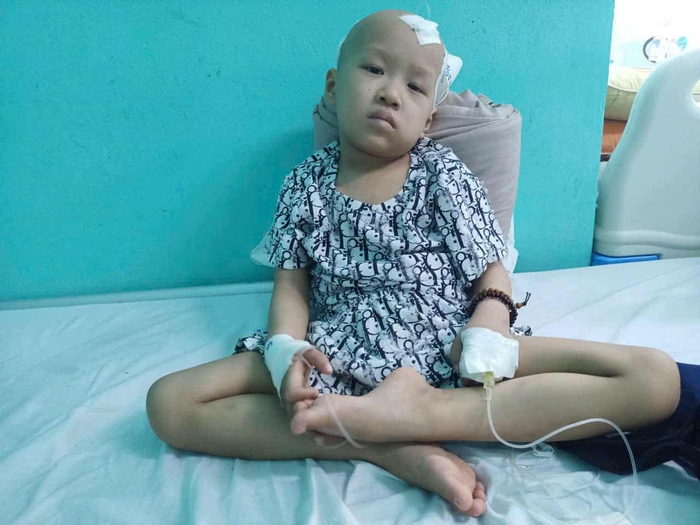 Người mẹ mong níu giữ sự sống cho con trai 5 tuổi mắc bệnh hiểm nghèo- Ảnh 5.