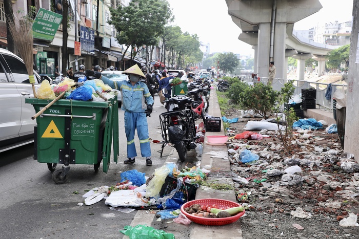 Hạ tầng ven sông Tô Lịch nhếch nhác, xuống cấp- Ảnh 5.