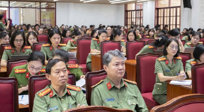 Hội Phụ nữ Công an nhân dân: Tập huấn tổ chức Đại hội cho gần 300 cán bộ Hội- Ảnh 3.