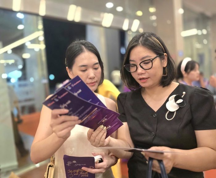 Rưng rưng trước "Lời gửi từ trái tim" trong chương trình "Ơn nghĩa sinh thành 2025"- Ảnh 1.