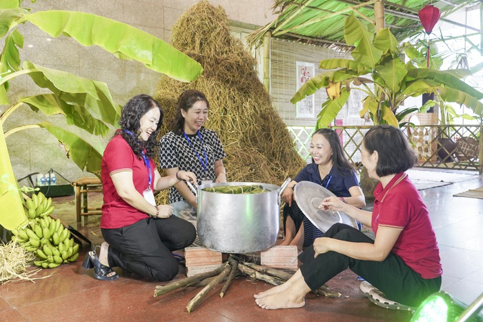 Trải nghiệm "Không gian trở về bên Mẹ" trước giờ khai mạc "Ơn nghĩa sinh thành 2025"- Ảnh 10.