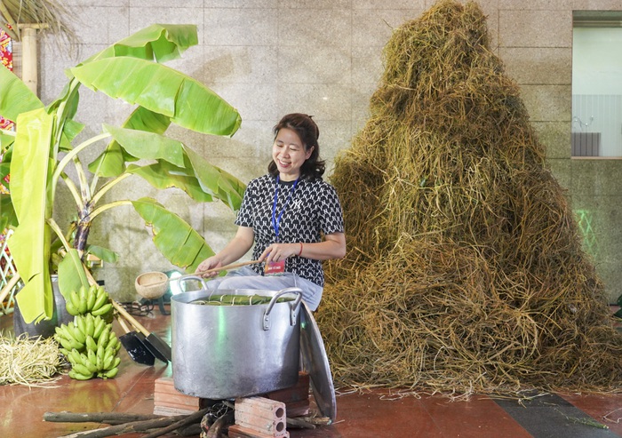 Trải nghiệm "Không gian trở về bên Mẹ" trước giờ khai mạc "Ơn nghĩa sinh thành 2025"- Ảnh 22.