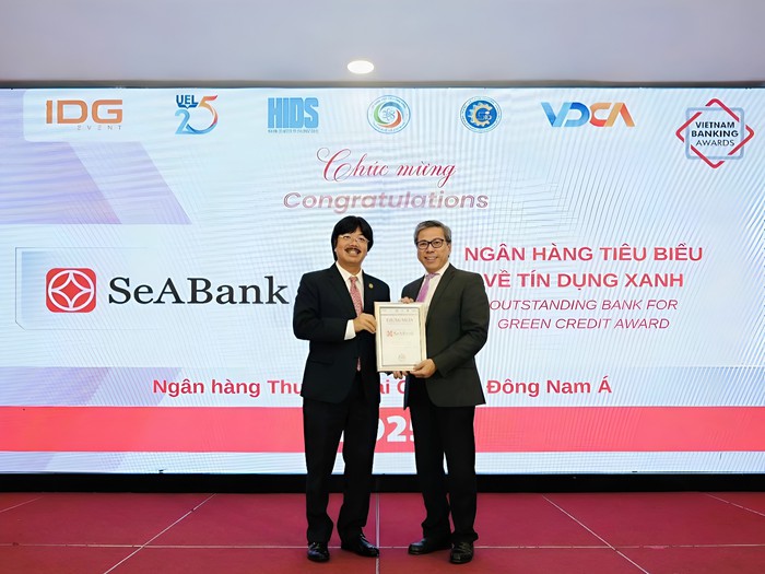 SeABank khẳng định vị thế với “cú đúp” giải thưởng Ngân hàng Việt Nam tiêu biểu 2025- Ảnh 1.