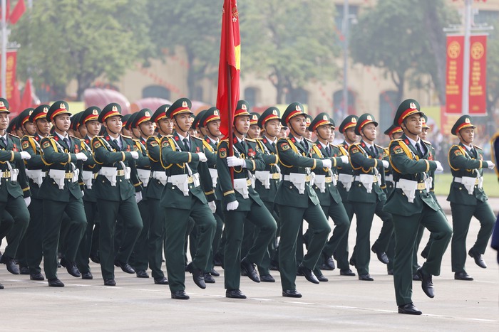 Nhìn lại Lễ diễu binh, diễu hành 80 năm Quốc khánh: Tự hào 2 tiếng Việt Nam- Ảnh 9. Nhìn lại Lễ diễu binh, diễu hành 80 năm Quốc khánh: Tự hào 2 tiếng Việt Nam- Ảnh 9.