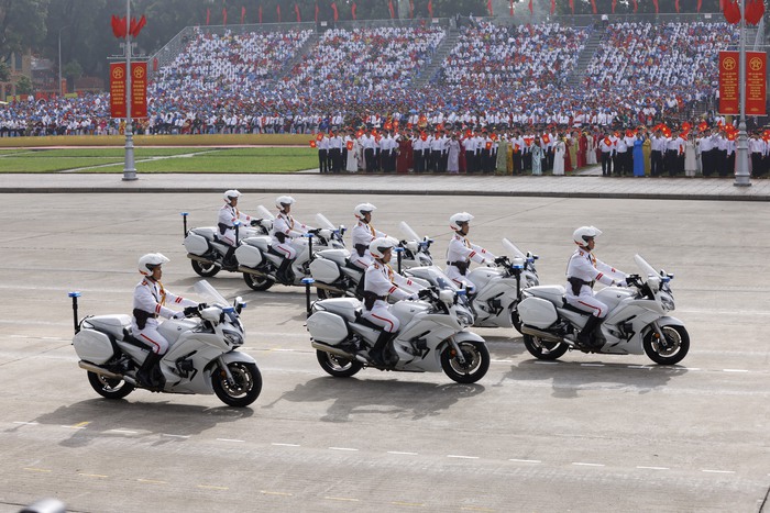 Nhìn lại Lễ diễu binh, diễu hành 80 năm Quốc khánh: Tự hào 2 tiếng Việt Nam- Ảnh 22. Nhìn lại Lễ diễu binh, diễu hành 80 năm Quốc khánh: Tự hào 2 tiếng Việt Nam- Ảnh 22.