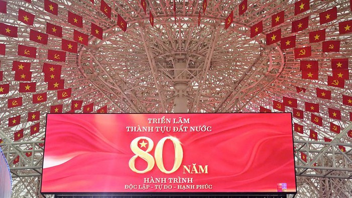Kéo dài thời gian Triển lãm thành tựu Đất nước đến hết ngày 15/9/2025- Ảnh 1. Kéo dài thời gian Triển lãm thành tựu Đất nước đến hết ngày 15/9/2025- Ảnh 1.