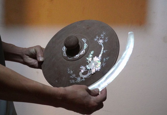 Những bàn tay phụ nữ giữ hồn nghề khảm trai nghìn năm- Ảnh 3. Những bàn tay phụ nữ giữ hồn nghề khảm trai nghìn năm- Ảnh 3.