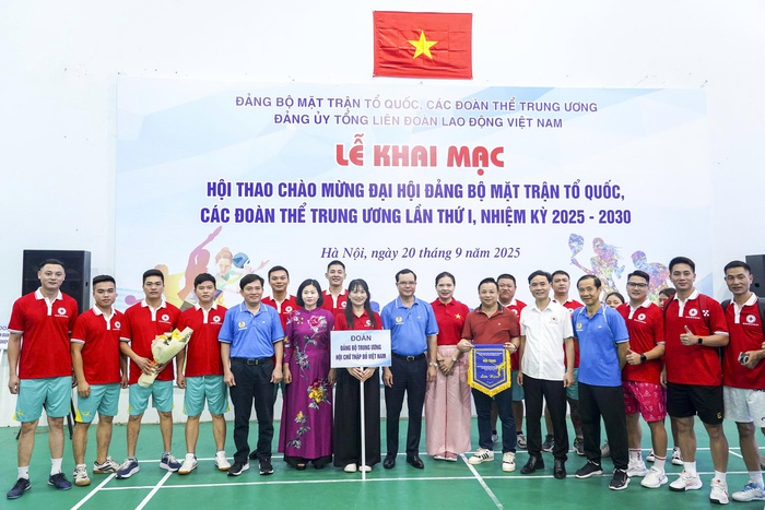 Sôi nổi Lễ khai mạc Hội thao chào mừng Đại hội Đảng bộ MTTQ, các đoàn thể Trung ương lần thứ I- Ảnh 8.