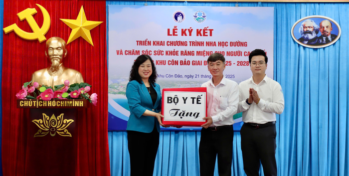 Triển khai nha học đường theo mô hình Trường - Trạm tại Côn Đảo- Ảnh 3. Triển khai nha học đường theo mô hình Trường - Trạm tại Côn Đảo- Ảnh 3.