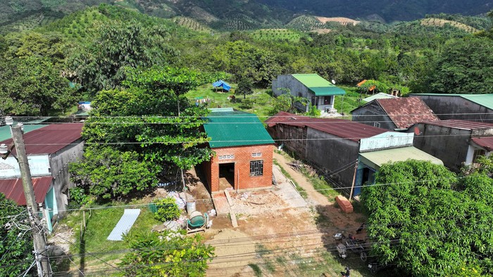 Lâm Đồng: Xã Đạ Tẻh huy động sức mạnh đại đoàn kết chung tay xóa nhà tạm, nhà dột nát- Ảnh 2. Lâm Đồng: Xã Đạ Tẻh huy động sức mạnh đại đoàn kết chung tay xóa nhà tạm, nhà dột nát- Ảnh 2.