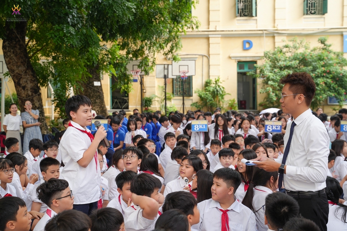 "Thắp sáng đam mê": Tôn vinh các nhà khoa học nữ, khơi nguồn ước mơ cho thế hệ trẻ- Ảnh 5. "Thắp sáng đam mê": Tôn vinh các nhà khoa học nữ, khơi nguồn ước mơ cho thế hệ trẻ- Ảnh 5.