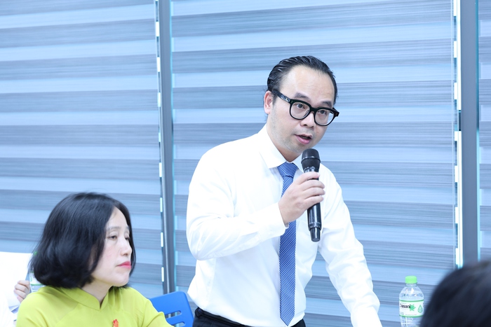 Sinh hoạt chi bộ không nhất thiết chỉ ở phòng họp- Ảnh 2. Sinh hoạt chi bộ không nhất thiết chỉ ở phòng họp- Ảnh 2.
