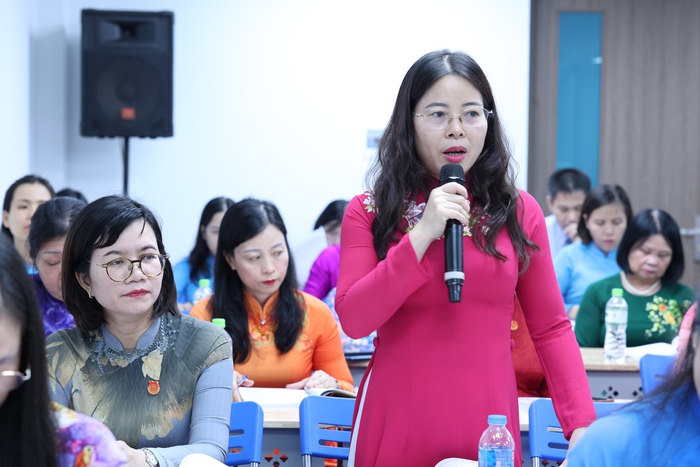 Sinh hoạt chi bộ không nhất thiết chỉ ở phòng họp- Ảnh 4. Sinh hoạt chi bộ không nhất thiết chỉ ở phòng họp- Ảnh 4.
