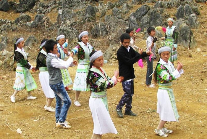 Giới trẻ người Mông ứng dụng công nghệ số bảo tồn, lan tỏa văn hóa truyền thống- Ảnh 2.