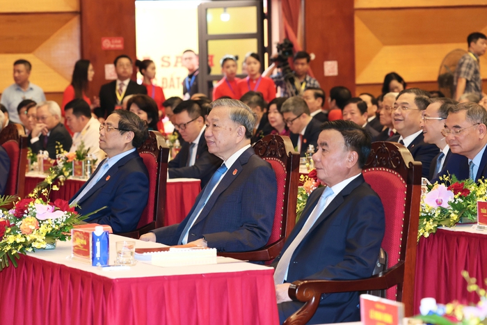 Công tác sắp xếp theo hướng tinh gọn, hiệu lực, hiệu quả tạo tiền đề quan trọng cho giai đoạn phát triển mới- Ảnh 1.