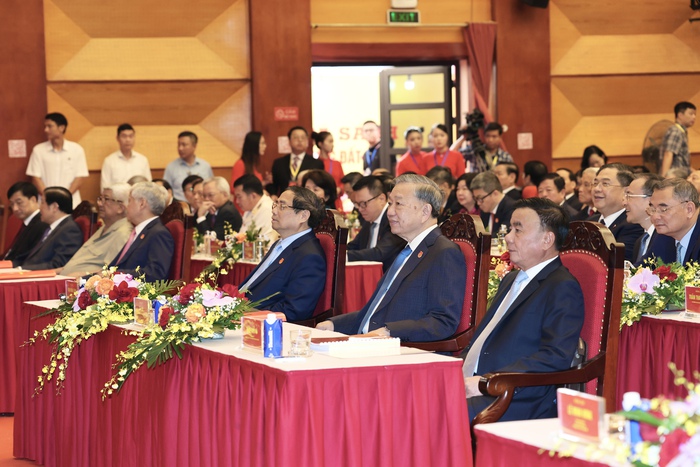 Lãnh đạo Đảng, Nhà nước dự Đại hội đại biểu Đảng bộ MTTQ, các đoàn thể Trung ương lần thứ I, nhiệm kỳ 2025 - 2030 - Ảnh 1.