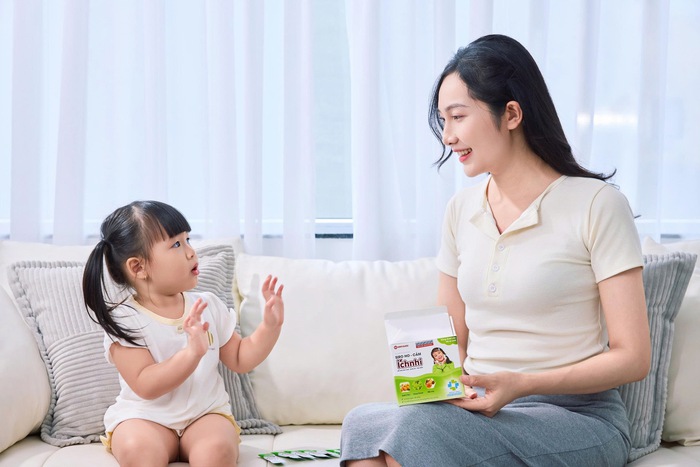 Trẻ bị viêm họng, làm sao để chăm sóc tại nhà không dùng thuốc?- Ảnh 2.