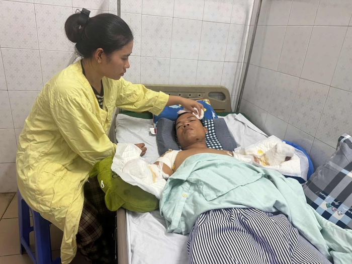 Lời cầu cứu của người đàn ông bị cắt bỏ cả 2 tay vì điện giật khi đang làm thuê- Ảnh 3.