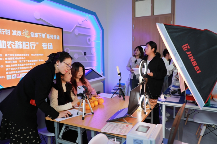 Quản lý hoạt động livestream hiệu quả: Kinh nghiệm từ Trung Quốc- Ảnh 1.