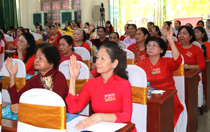 Phó Chủ tịch Thường trực Hội LHPN Việt Nam dự Đại hội phụ nữ điểm của tỉnh Đồng Nai- Ảnh 3.