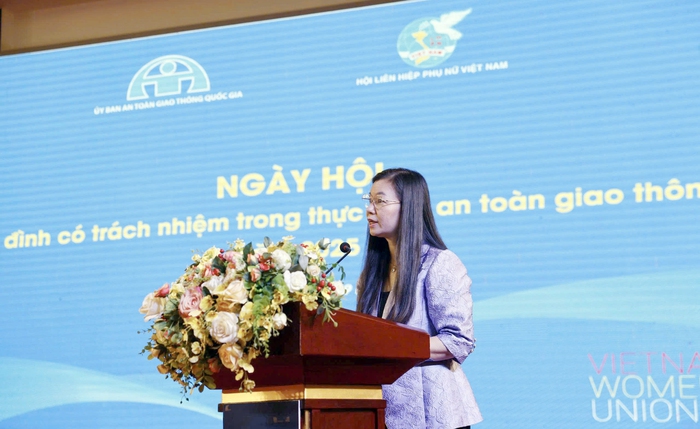 Gia đình đóng vai trò then chốt trong xây dựng văn hóa tham gia giao thông - Ảnh 1.