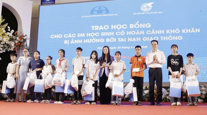 Gia đình đóng vai trò then chốt trong xây dựng văn hóa tham gia giao thông - Ảnh 3.