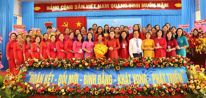 Vĩnh Long: Hội LHPN xã Càng Long tập trung phát huy sức sáng tạo, khát vọng vươn lên của phụ nữ- Ảnh 2.