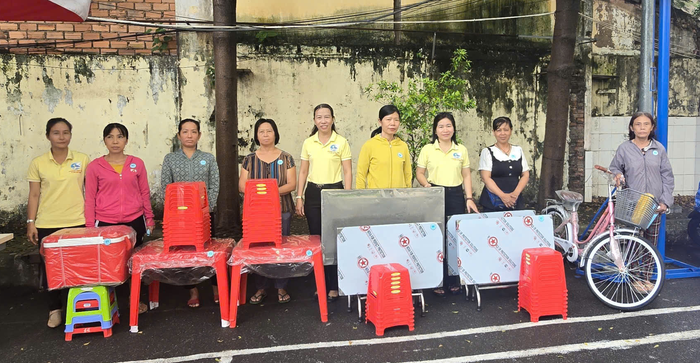 TPHCM: Lan tỏa yêu thương đến với bà con khó khăn
- Ảnh 2.