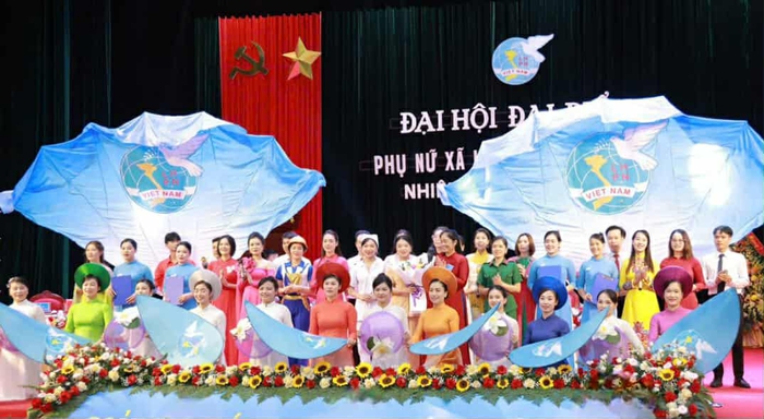 Mở ra chặng đường phát triển mới cho công tác Hội và phong trào phụ nữ xã Lương Tài- Ảnh 1.