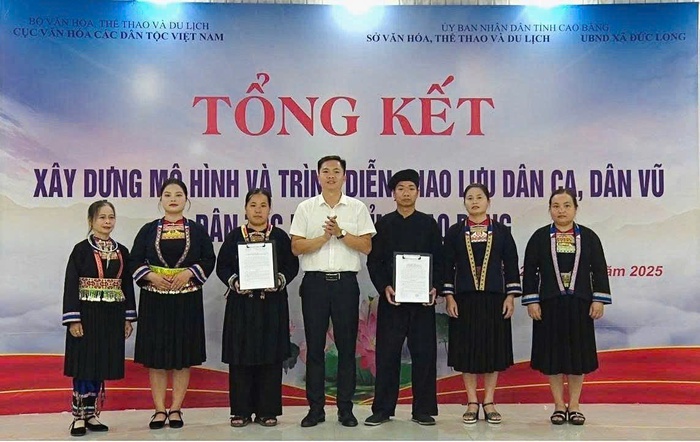 Những giá trị thiết thực từ mô hình "Bảo tồn, phát huy giá trị văn hóa phi vật thể dân ca, dân vũ dân tộc Mông"- Ảnh 1.