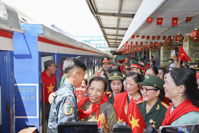 Tiễn 1.257 cán bộ, chiến sĩ hoàn thành nhiệm vụ diễu binh, diễu hành A80- Ảnh 3. Tiễn 1.257 cán bộ, chiến sĩ hoàn thành nhiệm vụ diễu binh, diễu hành A80- Ảnh 3.
