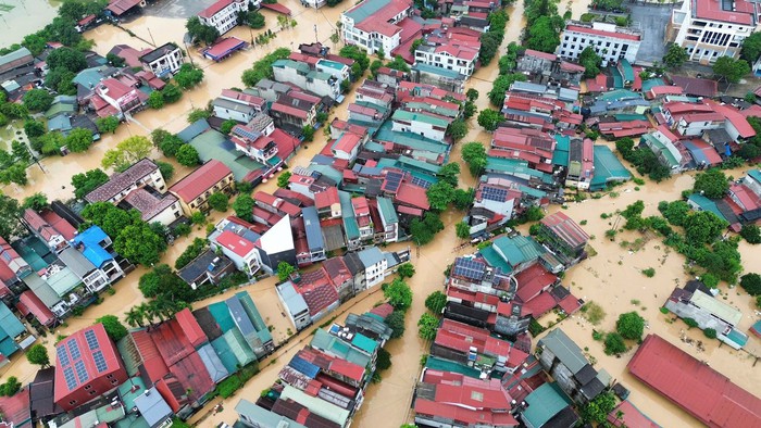 Lào Cai: Phát Thông báo lũ khẩn cấp trên các sông trong tỉnh - Ảnh 1.