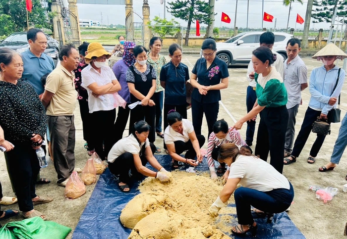 Phụ nữ Gia Bình lan tỏa nếp sống xanh từ những việc nhỏ- Ảnh 3. Phụ nữ Gia Bình lan tỏa nếp sống xanh từ những việc nhỏ- Ảnh 3.