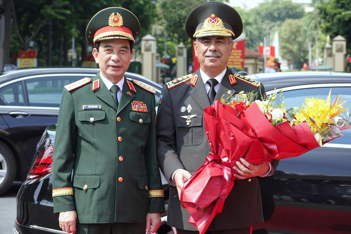 Hội đàm giữa Bộ trưởng Bộ Quốc phòng hai nước Việt Nam và Azerbaijan - Ảnh 1. Hội đàm giữa Bộ trưởng Bộ Quốc phòng hai nước Việt Nam và Azerbaijan - Ảnh 1.