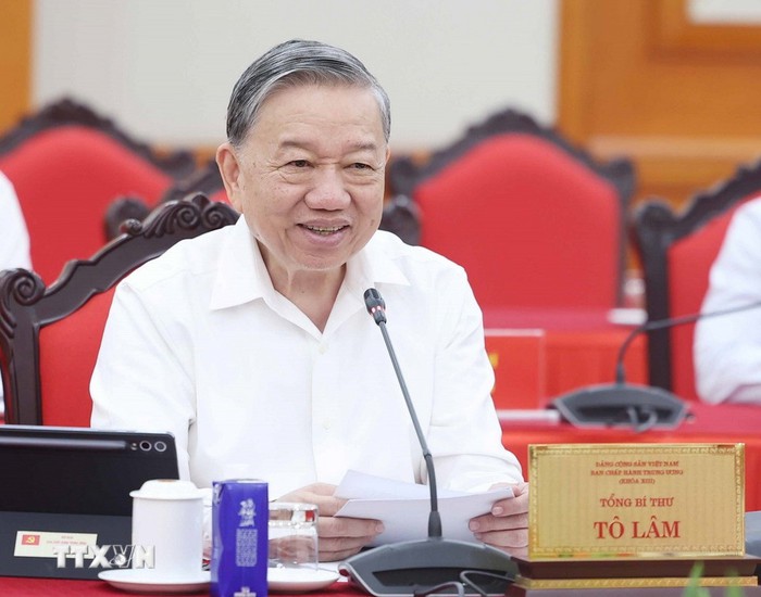 Bộ Chính trị cho ý kiến về công tác chuẩn bị Đại hội Đảng bộ Mặt trận Tổ quốc- Ảnh 1. Bộ Chính trị cho ý kiến về công tác chuẩn bị Đại hội Đảng bộ Mặt trận Tổ quốc- Ảnh 1.