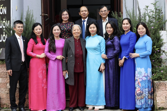 Chủ tịch Hội LHPN Việt Nam thăm hỏi, tri ân nữ Đảng viên tại Lâm Đồng- Ảnh 2. Chủ tịch Hội LHPN Việt Nam thăm hỏi, tri ân nữ Đảng viên tại Lâm Đồng- Ảnh 2.