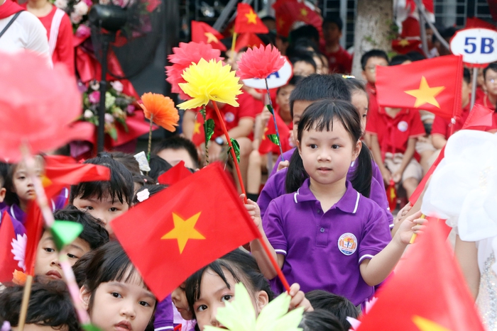 Gần 30 triệu học sinh, sinh viên bước vào năm học mới- Ảnh 1. Gần 30 triệu học sinh, sinh viên bước vào năm học mới- Ảnh 1.