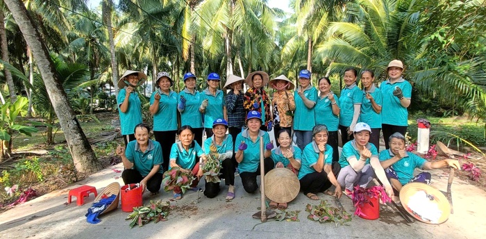 Vĩnh Long: Phụ nữ xã Hưng Nhượng xây dựng nông thôn mới bằng những hoạt động cụ thể, thiết thực- Ảnh 1. Vĩnh Long: Phụ nữ xã Hưng Nhượng xây dựng nông thôn mới bằng những hoạt động cụ thể, thiết thực- Ảnh 1.