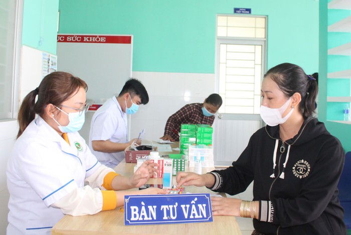 Khó tiếp cận dịch vụ kế hoạch hóa gia đình vì không biết tiếng phổ thông- Ảnh 1. Khó tiếp cận dịch vụ kế hoạch hóa gia đình vì không biết tiếng phổ thông- Ảnh 1.
