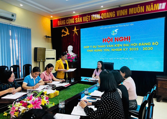 Phụ nữ Hưng Yên đóng góp ý kiến Dự thảo văn kiện Đại hội Đảng bộ tỉnh- Ảnh 1. Phụ nữ Hưng Yên đóng góp ý kiến Dự thảo văn kiện Đại hội Đảng bộ tỉnh- Ảnh 1.