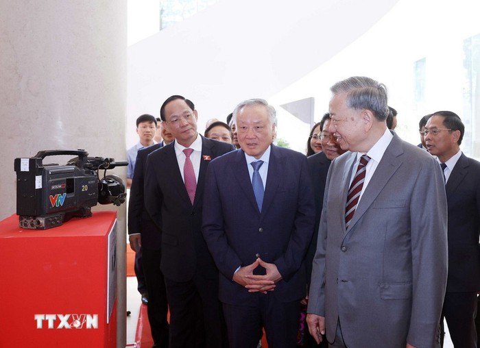 Tổng Bí thư: VTV cần nỗ lực để trở thành cơ quan truyền thông hàng đầu khu vực- Ảnh 1. Tổng Bí thư: VTV cần nỗ lực để trở thành cơ quan truyền thông hàng đầu khu vực- Ảnh 1.