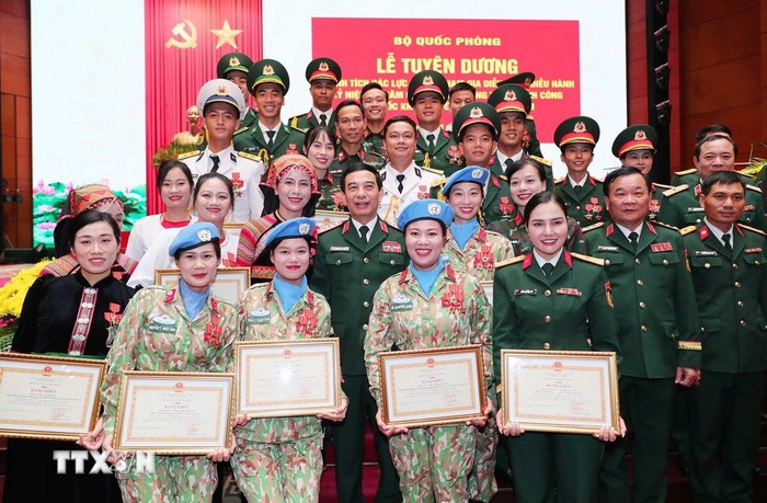 Tuyên dương các lực lượng hoàn thành xuất sắc nhiệm vụ A80- Ảnh 1. Tuyên dương các lực lượng hoàn thành xuất sắc nhiệm vụ A80- Ảnh 1.
