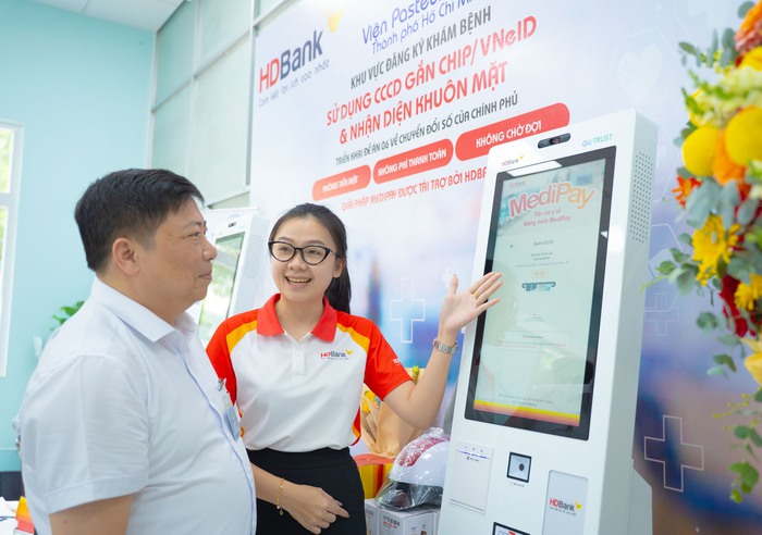 Tiên phong đồng hành cùng ngành y tế dự phòng, HDBank triển khai Kiosk y tế thông minh tại Viện Pasteur TP.HCM- Ảnh 1. Tiên phong đồng hành cùng ngành y tế dự phòng, HDBank triển khai Kiosk y tế thông minh tại Viện Pasteur TP.HCM- Ảnh 1.