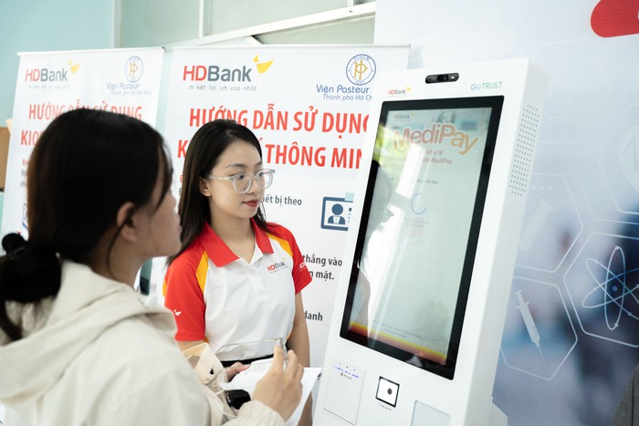 Tiên phong đồng hành cùng ngành y tế dự phòng, HDBank triển khai Kiosk y tế thông minh tại Viện Pasteur TP.HCM- Ảnh 3. Tiên phong đồng hành cùng ngành y tế dự phòng, HDBank triển khai Kiosk y tế thông minh tại Viện Pasteur TP.HCM- Ảnh 3.