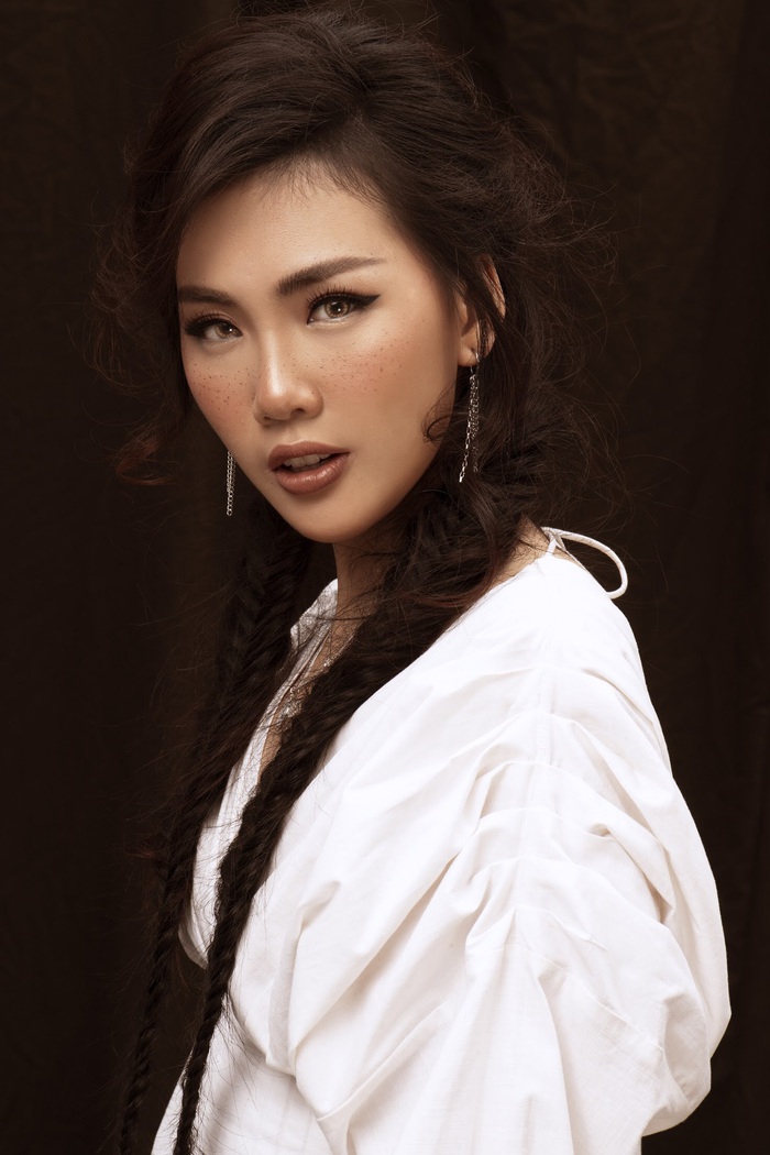 Quỳnh Hoa nổi danh từ giải Vàng Siêu mẫu Việt Nam 2018