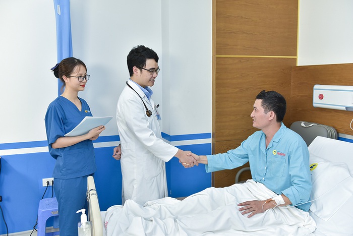 Bệnh nhân/khách hàng rất hài lòng vì được y bác sĩ phục vụ tận tâm khi nằm điều trị nội trú tại BVĐK MEDLATEC