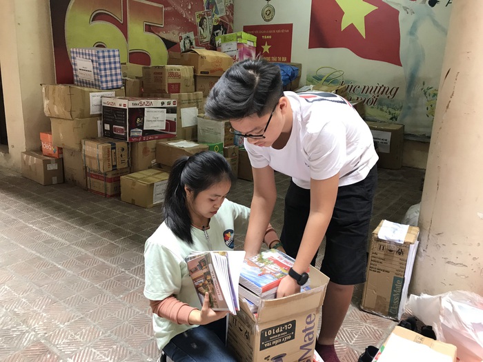 Tình nguyện viên hào hứng phân loại đồ chuẩn bị cho Ngày hội Mottainai 2019 - Ảnh 10.
