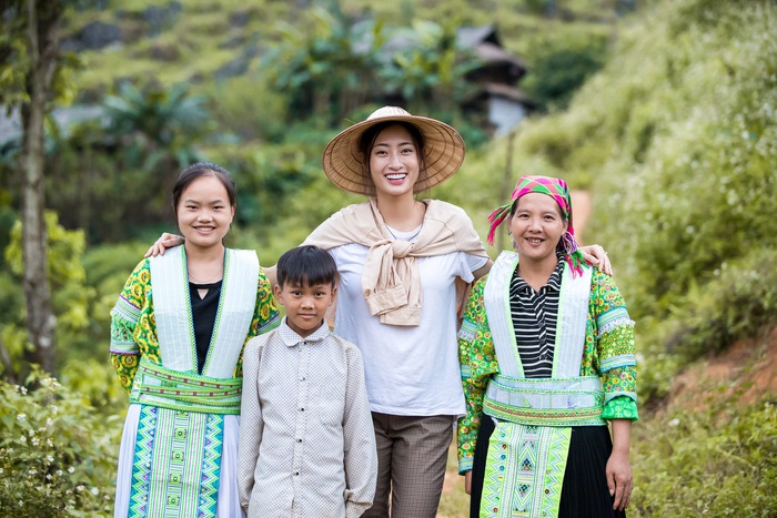 Sát chung kết Miss World 2019, Lương Thùy Linh vào Top 10 Hoa hậu Nhân ái - Ảnh 2.