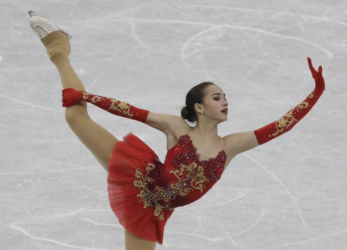 Nữ hoàng trượt băng Alina Zagitova
