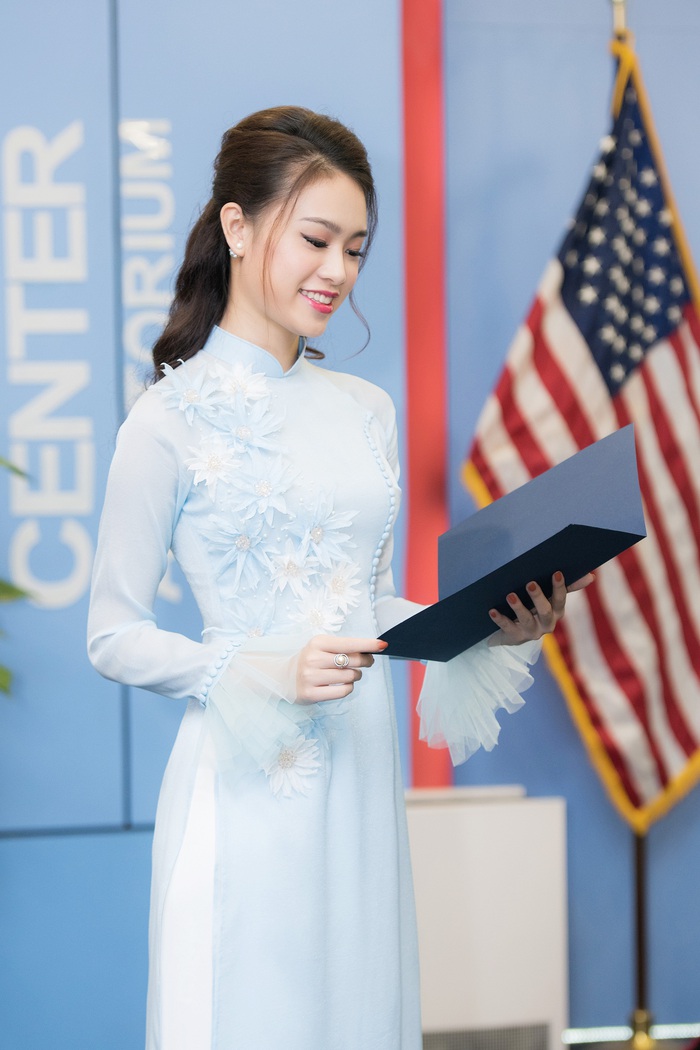 Mỹ nhân học giỏi của Hoa hậu Việt Nam làm Đại sứ Hòa bình - Ảnh 1.